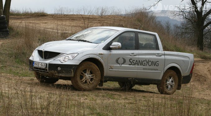 Teszt: SsangYong Kyron Xdi 16