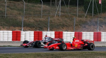 Pénzbüntetés Massának és Alonsónak