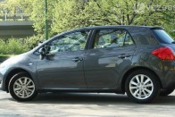 Teszt: Toyota Auris 1.6 47