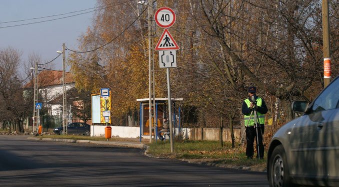 Újabb sebességmérők az utak mellett 21