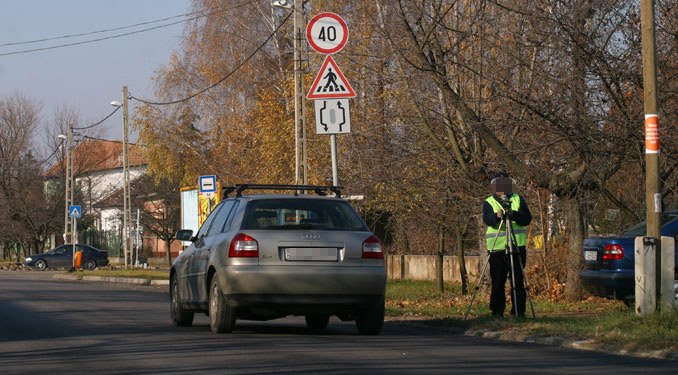 Újabb sebességmérők az utak mellett 22