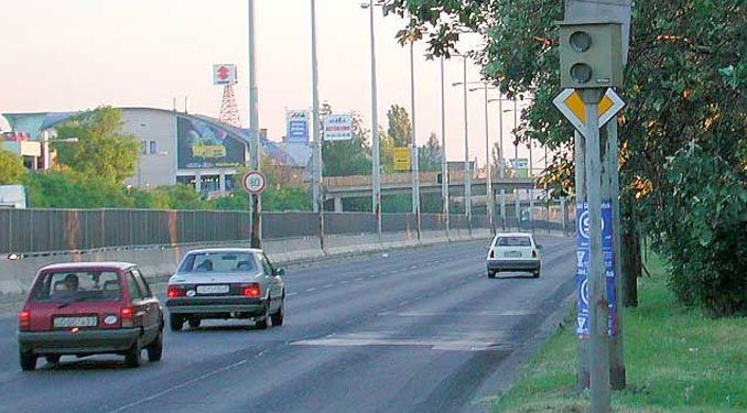 Újabb sebességmérők az utak mellett 10