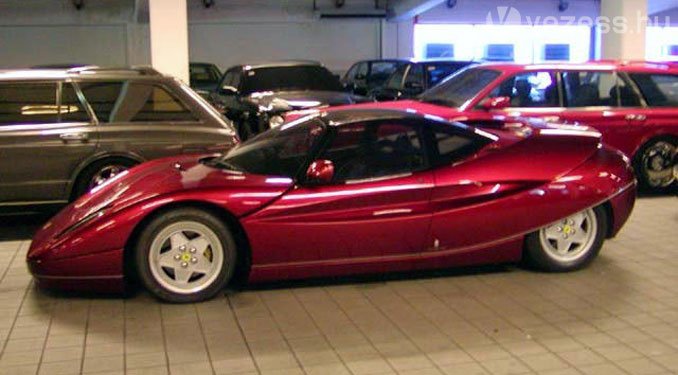 Csúnya Ferrari