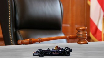 Tovább pereskednek az F1-ben