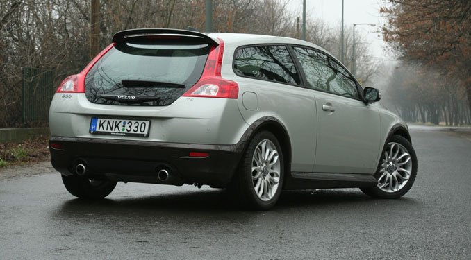 Teszt: Volvo C30 T5 7