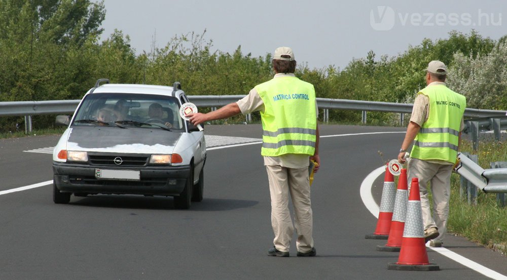 2008-tól elektronikus útdíjfizetés 13