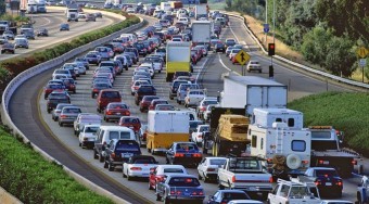 Időt kérnek az autógyárak