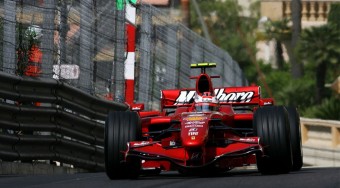 Színt váltott a Ferrari