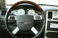 Teszt: Chrysler 300C 3,0 CRD 49