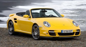 Leégés Porschéban