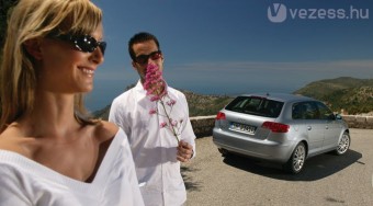 Viszik a pénzt a dagadt autók