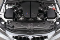 A 4 liter feletti kategóriát a BMW 5 literese nyerte