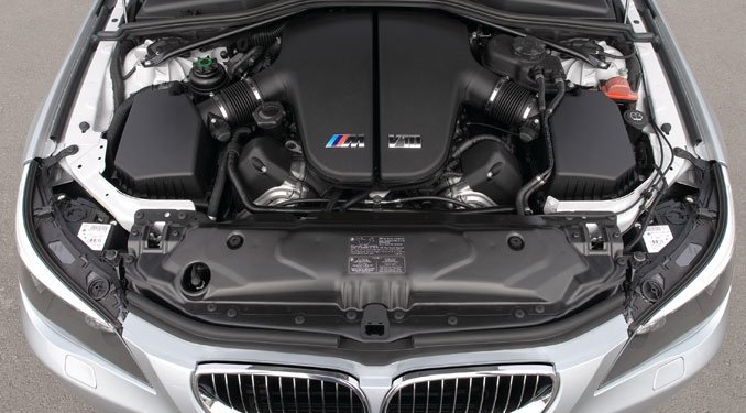 A 4 liter feletti kategóriát a BMW 5 literese nyerte