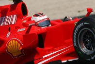 Kimi Räikkönen a rajnál megint kikapott Hamiltontól