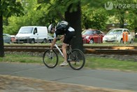 A profik menet közben ellenőrzik a féket