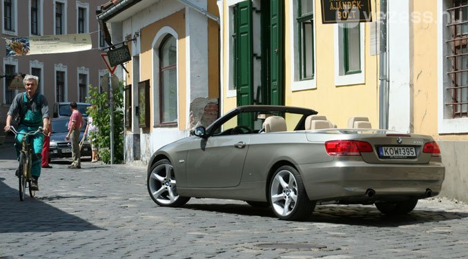 Teszt: BMW 335i Cabrio 39