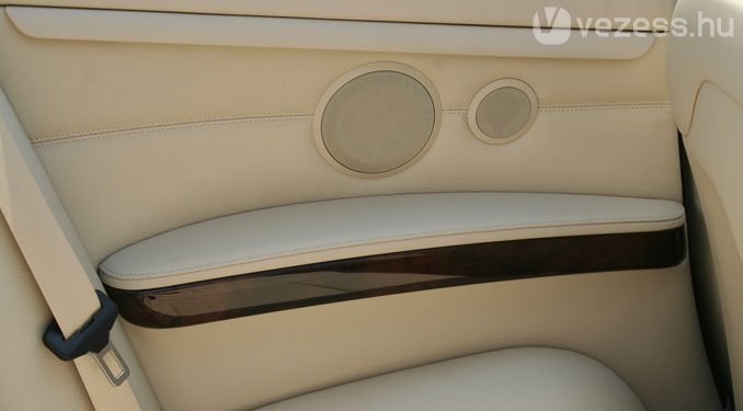 Teszt: BMW 335i Cabrio 9
