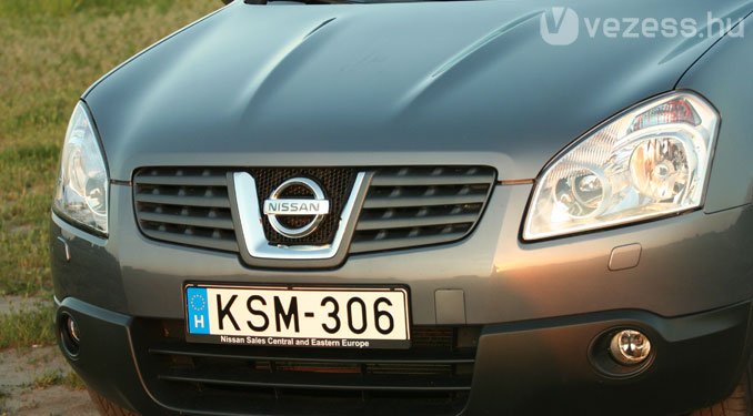 Teszt: Nissan Qashqai 1,6i 26