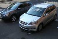 Teszt: Nissan Qashqai 1,6i 38