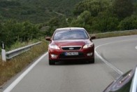 Vezettük: Ford Mondeo 2007 123