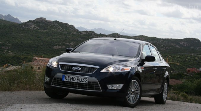 Vezettük: Ford Mondeo 2007 54