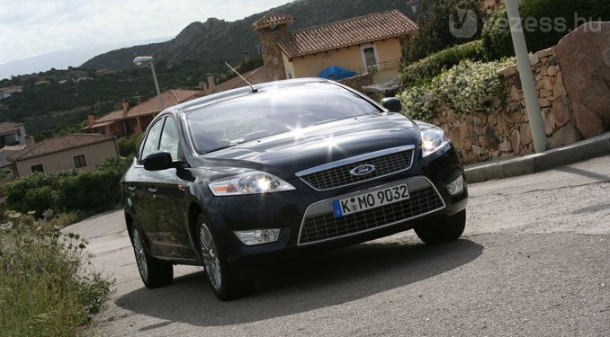 Vezettük: Ford Mondeo 2007 49