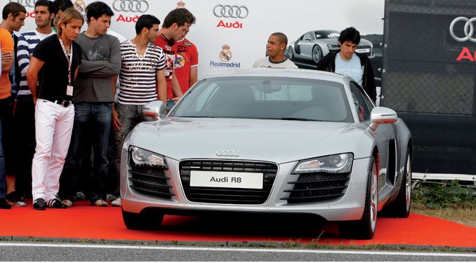 Audi R8 420 lóerővel