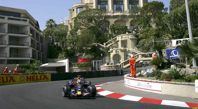 Kettős McLaren győzelem Monacóban 33