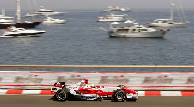 Kettős McLaren győzelem Monacóban 10