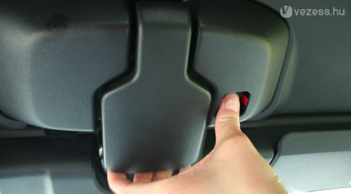 Nem nagy ördöngőség a tetőnyitás