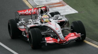 Hamilton a harmadik hellyel is beéri