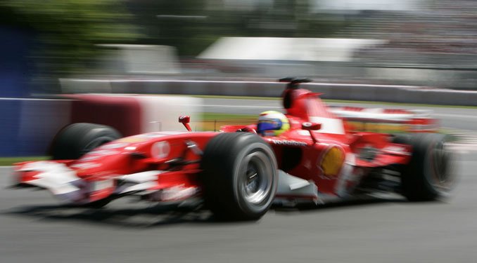 Nyerni készül a Ferrari 12