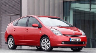 Egymillió felett a hibridek