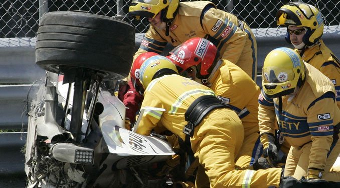 Kubica nem ülhet autóba 13