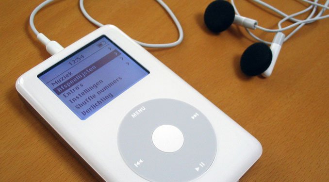 Töméntelen zene a Toyotákban