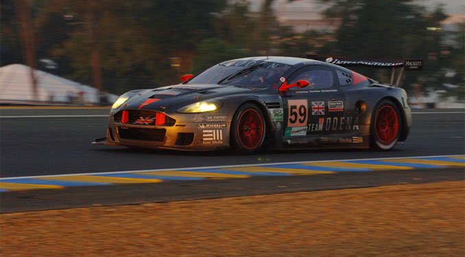 A GT1-ben ismét az Aston Martin nyert