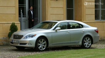 Adókedvezmény luxusautókra