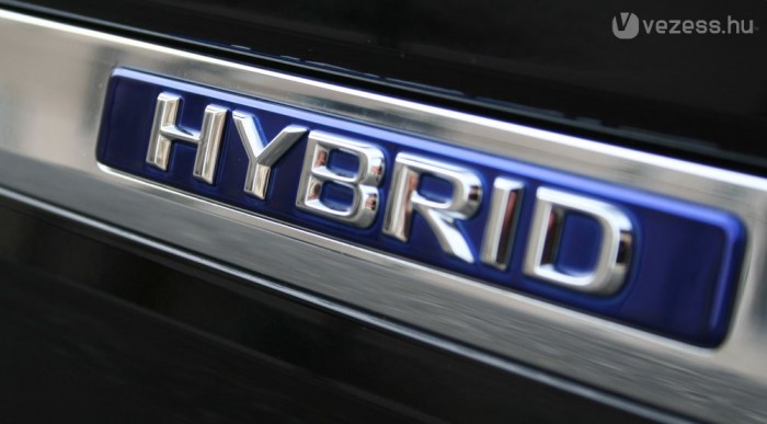 A hibrid az arculati fegyver a németek ellen