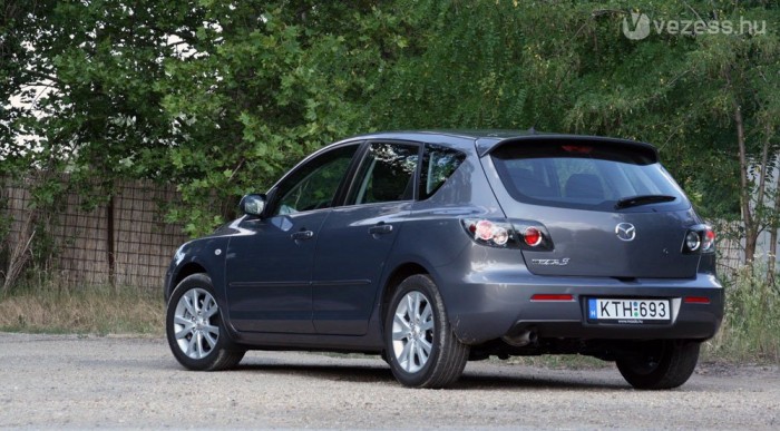 A Honda Civic sportosabb, de csak egy picit