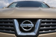 Teszt: Nissan Qashqai 2,0 4×4 36