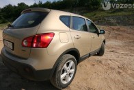 Teszt: Nissan Qashqai 2,0 4×4 46