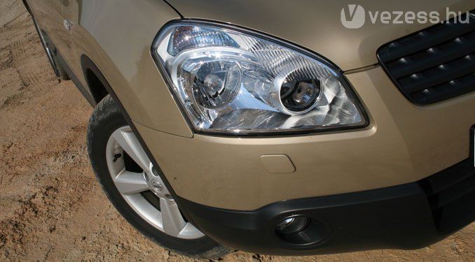 Teszt: Nissan Qashqai 2,0 4×4 16