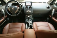 Teszt: Nissan Qashqai 2,0 4×4 55