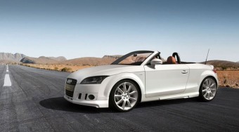 Ferrari-verő sportkocsi Győrből