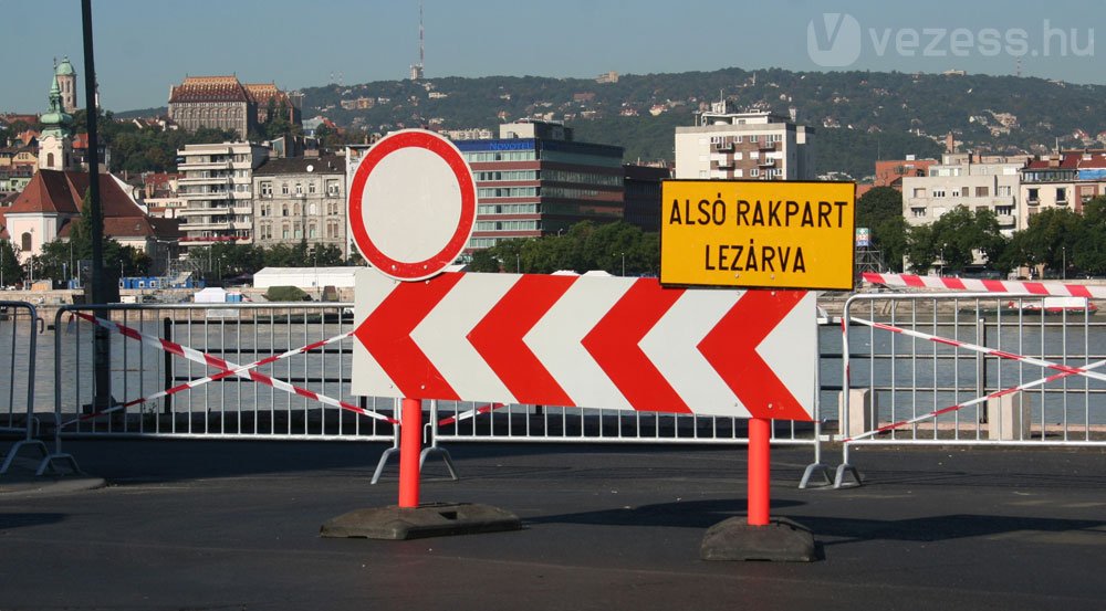 Lezárják a Pesti rakpartot 14