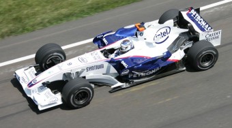 Heidfeld leszerződött!