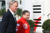 A FIA-elnök besegít a Ferrarinak