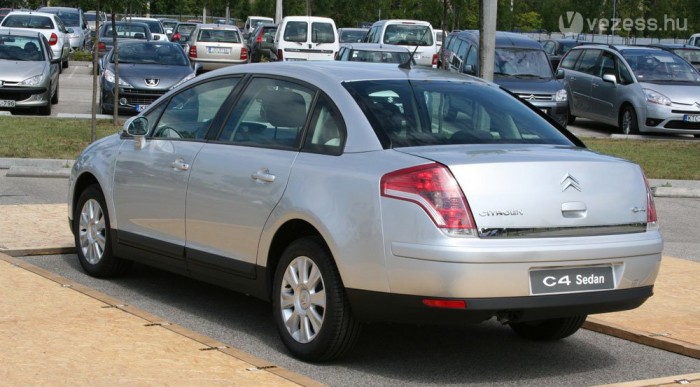 Olcsóbb, mégis drágább Citroënek 7 | Vezess Kicsomagolták a szedan-t is
