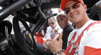 Schumi és Zidane autóztak - videó