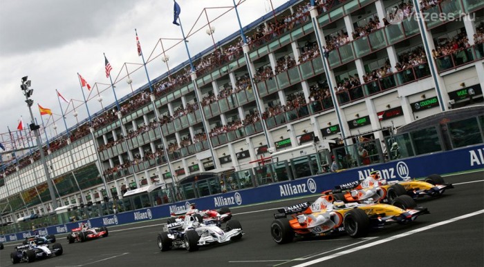 Magny Cours: Heikki Kovalainen rovata 6 | Vezess A rajtnál még minden rendben volt